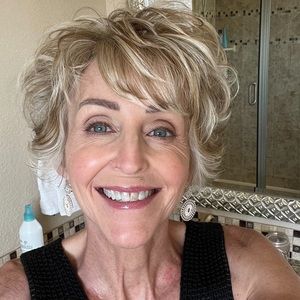 Meet your Posher, Kami